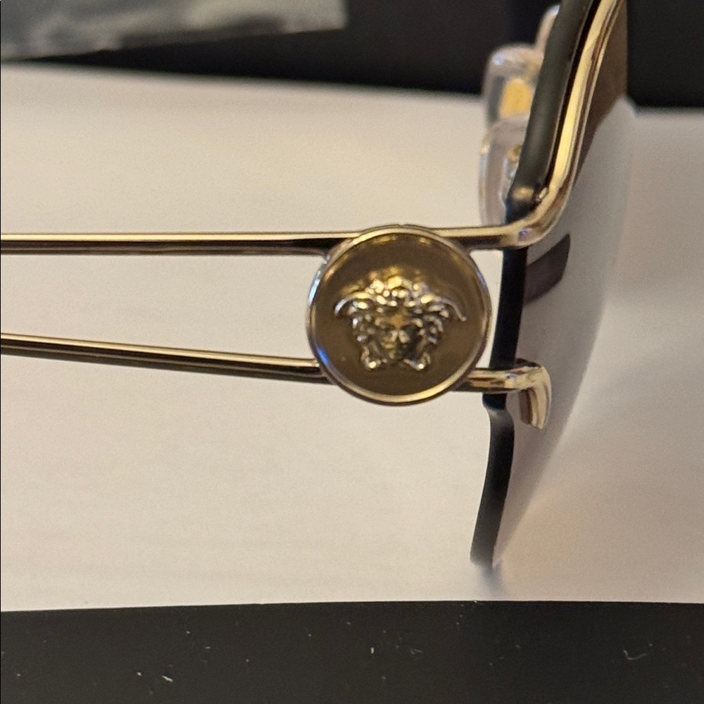 NIB Versace Round aviator sunglasses. - Picture 4 of 6